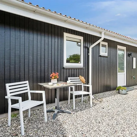 Beautiful 6-person With Near The Perfect For Relaxation Hébergement de vacances Ebeltoft