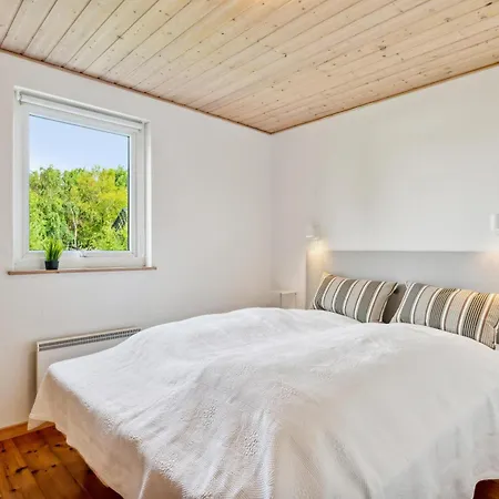 Beautiful 6-person With Near The Perfect For Relaxation Hébergement de vacances Ebeltoft